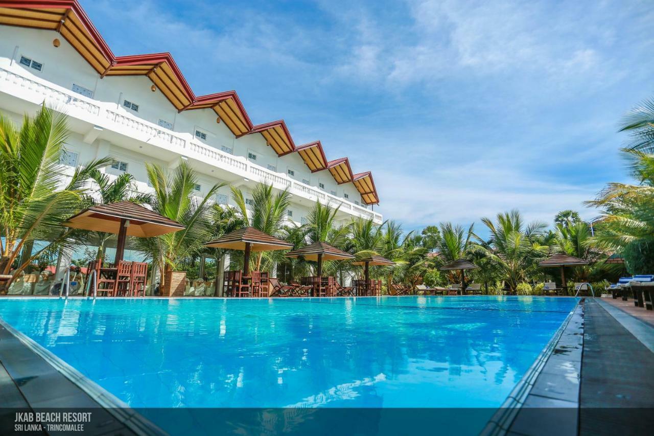 Jkab Beach Resort Triquinimale Exterior foto